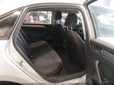 Volkswagen Passat 1.8T S 1VWAS7A39EC047109 снимка