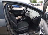 Ford Focus Se 1FADP3F25EL400137 fotografie