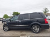 Chrysler Town & Country Touring-L Anniversary Edition 2C4RC1CG7GR221124 снимка
