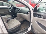 Hyundai Tucson Se KM8J3CA42GU101456 снимка