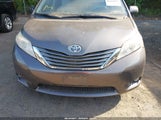 Toyota Sienna Xle V6 5TDYK3DC5BS040870 снимка