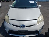 Toyota Prius Two JTDKN3DU5C5384583 photo