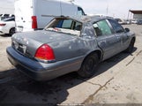 Ford Crown Victoria 2FAFP73WXWX176729 снимка