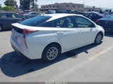 Toyota Prius Three JTDKARFUXG3028014 снимка