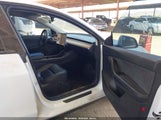 Tesla Model Y Performance Dual Motor All-Wheel Drive 5YJYGDEF6MF092239 снимка