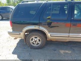 Chevrolet Blazer Ls 1GNDT13W8X2106295 photo