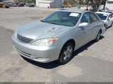 Toyota Camry Le JTDBE32K030238994 снимка