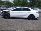 Toyota Camry Le 4T1B11HK5JU667444 fotografie
