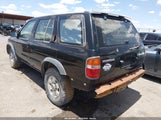 Nissan Pathfinder Le/Se/Xe JN8AR05Y5XW320449 photo