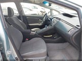 Toyota Prius Two JTDKN3DU2E1835950 снимка
