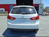 Mitsubishi Outlander Sport Es 4A4AR3AU1FE040945 fotografie