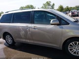 Toyota Sienna Xle 8 Passenger 5TDYK3DC1GS742689 fotografie