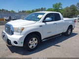 Toyota Tundra Limited 5.7L V8 5TFBY5F11BX188956 снимка