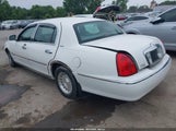 Lincoln Town Car Executive 1LNHM81W02Y611445 photo