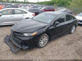 Toyota Camry Le 4T1B11HK8JU095351 photo