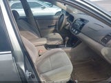 Toyota Camry Le 4T1BE32K86U704387 снимка
