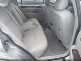 Lincoln Town Car Signature Limited 1LNHM82V26Y619235 снимка