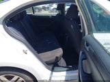 Volkswagen Jetta 2.0L S 3VW2K7AJ4FM252663 fotografie