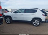 Jeep Compass Latitude 4X4 3C4NJDBN1RT117847 снимка