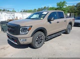 Nissan Titan Pro-4X 4X4 1N6AA1ED6NN103255 fotografie