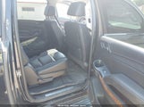 Chevrolet Suburban Premier 1GNSKJKC6JR143118 fotografie