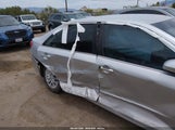 Toyota Camry Le 4T4BF1FK3DR332813 fotografie