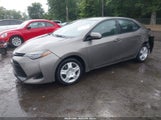 Toyota Corolla Le 2T1BURHE5JC022214 fotografie