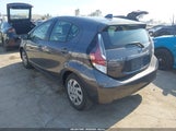 Toyota Prius C Two JTDKDTB32F1110606 fotografie