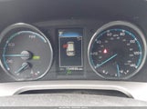 Toyota Rav4 Hybrid Xle JTMRJREV1HD145579 photo