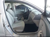 Toyota Corolla Le 1NXBU4EE6AZ333009 снимка