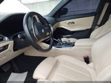 BMW 330I WBA5R1C50KFH11528 снимка