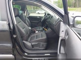 Volkswagen Tiguan 2.0T Wolfsburg Edition WVGSV7AX0HW508908 снимка