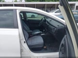 Toyota Corolla L 5YFBURHE2HP672578 снимка