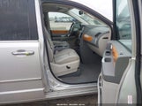 Chrysler Town & Country Limited 2A4RR6DX6AR124038 photo
