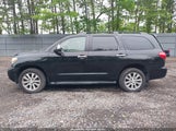 Toyota Sequoia Limited 5.7L V8 5TDJY5G14DS087400 photo