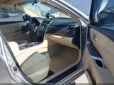 Toyota Camry Le 4T4BF1FK7GR518701 снимка