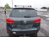 Volkswagen Touareg 3.6L Sport WVGEF9BP8ED007695 photo