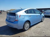 Toyota Prius Plug-In JTDKN3DP5E3050031 fotografie