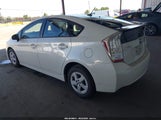 Toyota Prius Two JTDKN3DUXB1391714 photo