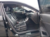 Honda Accord Touring 1HGCR3F94FA003871 снимка