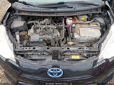 Toyota Prius C Two JTDKDTB32D1552170 снимка