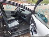 Toyota Prius C Two JTDKDTB32D1552170 снимка