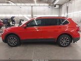 Volkswagen Tiguan 2.0T Se/2.0T Sel/2.0T Sel R-Line/2.0T Sel R-Line Black 3VV2B7AX0KM141224 fotografie