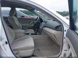 Toyota Camry Le 4T1BF3EK5BU674039 снимка
