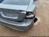 Volvo S60 Inscription T5 Platinum LYV402TMXJB158605 fotografie
