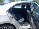 Toyota Corolla Le Premium 5YFBURHE4EP073905 снимка