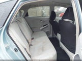 Toyota Prius Three JTDKN3DU5E1742033 fotografie