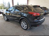 Nissan Rogue Sport S JN1BJ1CP0HW033791 fotografie