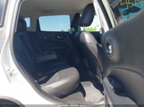 Jeep Compass Latitude 4X4 3C4NJDBB9MT557474 fotografie