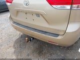 Toyota Sienna Xle V6 8 Passenger 5TDYK3DC3CS258422 photo